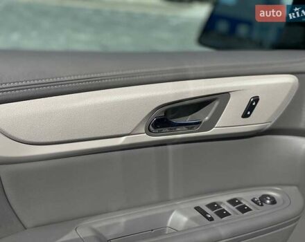 Серый Шевроле Траверс, объемом двигателя 3.56 л и пробегом 114 тыс. км за 11990 $, фото 20 на Automoto.ua