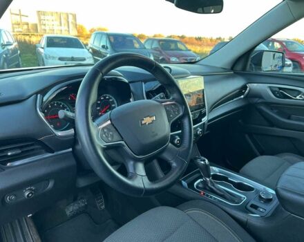 Сірий Шевроле Траверс, об'ємом двигуна 3.6 л та пробігом 177 тис. км за 17490 $, фото 16 на Automoto.ua