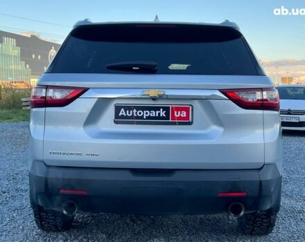 Серый Шевроле Траверс, объемом двигателя 3.6 л и пробегом 177 тыс. км за 17490 $, фото 6 на Automoto.ua