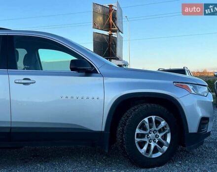 Сірий Шевроле Траверс, об'ємом двигуна 3.6 л та пробігом 177 тис. км за 17490 $, фото 10 на Automoto.ua