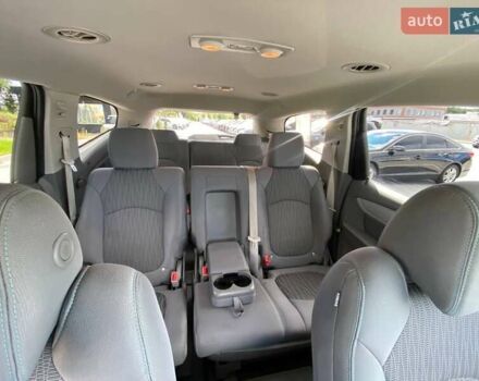 Серый Шевроле Траверс, объемом двигателя 3.56 л и пробегом 114 тыс. км за 12990 $, фото 46 на Automoto.ua