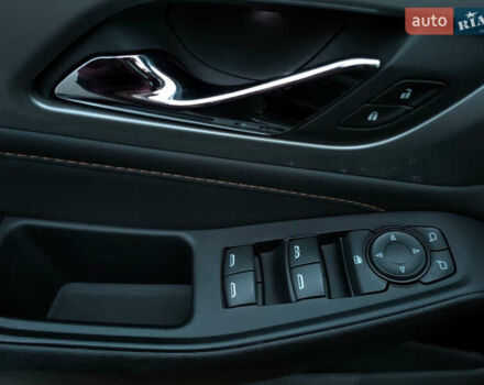 Серый Шевроле Траверс, объемом двигателя 3.6 л и пробегом 96 тыс. км за 24900 $, фото 18 на Automoto.ua