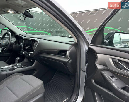 Серый Шевроле Траверс, объемом двигателя 3.56 л и пробегом 45 тыс. км за 23000 $, фото 34 на Automoto.ua