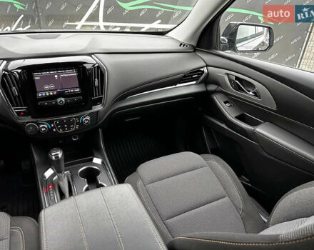 Серый Шевроле Траверс, объемом двигателя 3.56 л и пробегом 45 тыс. км за 23000 $, фото 14 на Automoto.ua