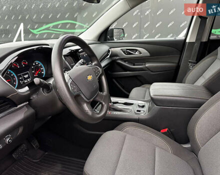 Серый Шевроле Траверс, объемом двигателя 3.56 л и пробегом 45 тыс. км за 23000 $, фото 6 на Automoto.ua