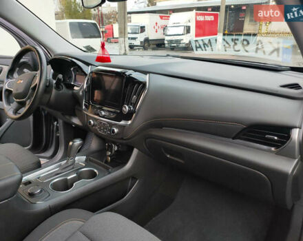 Серый Шевроле Траверс, объемом двигателя 3.6 л и пробегом 96 тыс. км за 24900 $, фото 5 на Automoto.ua