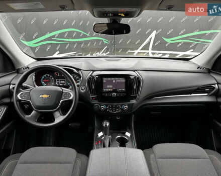 Серый Шевроле Траверс, объемом двигателя 3.56 л и пробегом 45 тыс. км за 23000 $, фото 12 на Automoto.ua