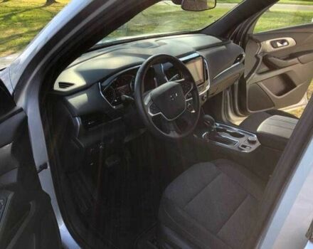 Серый Шевроле Траверс, объемом двигателя 3.6 л и пробегом 31 тыс. км за 7700 $, фото 3 на Automoto.ua