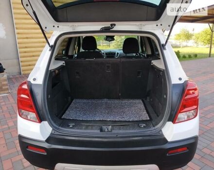 Білий Шевроле Trax, об'ємом двигуна 1.4 л та пробігом 130 тис. км за 10500 $, фото 12 на Automoto.ua