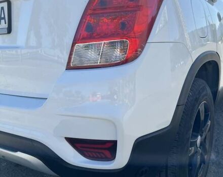 Шевроле Trax 2016 в Черкассах на Automoto.ua Белый Шевроле Trax, объемом двигателя 1.4 л и пробегом 122 тыс. км за 11200 $, фото 4 на Automoto.ua