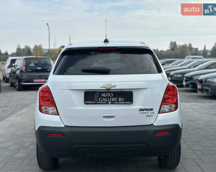 Шевроле Trax 2016 в Ровно на Automoto.ua Белый Шевроле Trax, объемом двигателя 1.4 л и пробегом 160 тыс. км за 9850 $, фото 5 на Automoto.ua