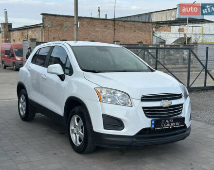 Шевроле Trax 2016 в Ровно на Automoto.ua Белый Шевроле Trax, объемом двигателя 1.4 л и пробегом 160 тыс. км за 9850 $, фото 3 на Automoto.ua