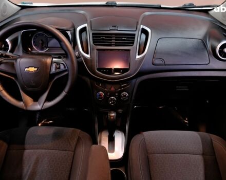 Белый Шевроле Trax, объемом двигателя 1.4 л и пробегом 123 тыс. км за 9900 $, фото 6 на Automoto.ua