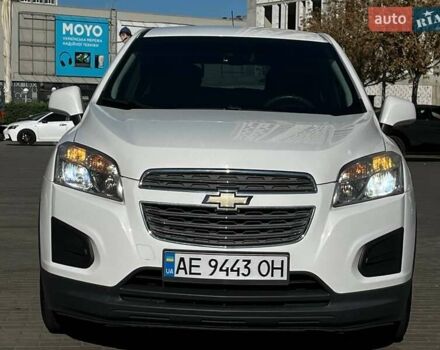 Белый Шевроле Trax, объемом двигателя 1.38 л и пробегом 135 тыс. км за 10500 $, фото 2 на Automoto.ua