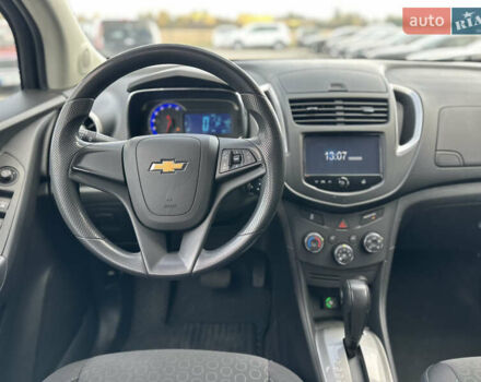 Шевроле Trax 2016 в Ровно на Automoto.ua Белый Шевроле Trax, объемом двигателя 1.4 л и пробегом 160 тыс. км за 9850 $, фото 7 на Automoto.ua