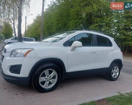 Белый Шевроле Trax, объемом двигателя 1.4 л и пробегом 93 тыс. км за 10300 $, фото 2 на Automoto.ua