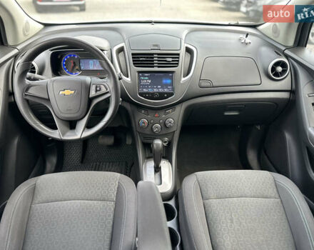 Шевроле Trax 2016 в Ровно на Automoto.ua Белый Шевроле Trax, объемом двигателя 1.4 л и пробегом 160 тыс. км за 9850 $, фото 8 на Automoto.ua