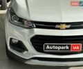 Белый Шевроле Trax, объемом двигателя 1.6 л и пробегом 104 тыс. км за 12990 $, фото 1 на Automoto.ua