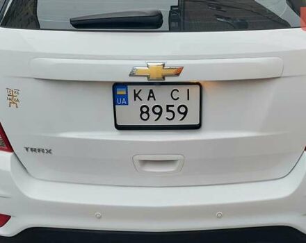 Білий Шевроле Trax, об'ємом двигуна 1.36 л та пробігом 62 тис. км за 12600 $, фото 14 на Automoto.ua