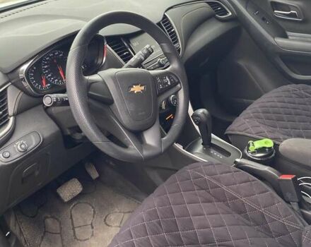 Белый Шевроле Trax, объемом двигателя 1.4 л и пробегом 51 тыс. км за 14000 $, фото 5 на Automoto.ua