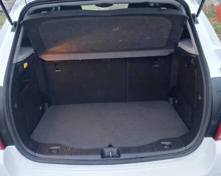 Білий Шевроле Trax, об'ємом двигуна 1.36 л та пробігом 62 тис. км за 12600 $, фото 6 на Automoto.ua