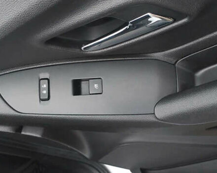 Білий Шевроле Trax, об'ємом двигуна 1.36 л та пробігом 62 тис. км за 12600 $, фото 24 на Automoto.ua