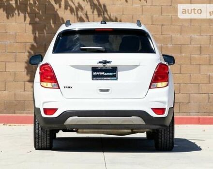 Белый Шевроле Trax, объемом двигателя 1.4 л и пробегом 113 тыс. км за 2300 $, фото 3 на Automoto.ua