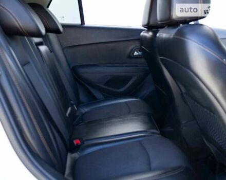 Белый Шевроле Trax, объемом двигателя 1.4 л и пробегом 113 тыс. км за 2300 $, фото 22 на Automoto.ua