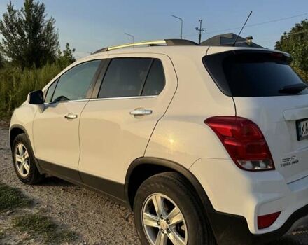 Білий Шевроле Trax, об'ємом двигуна 1.4 л та пробігом 87 тис. км за 13100 $, фото 3 на Automoto.ua