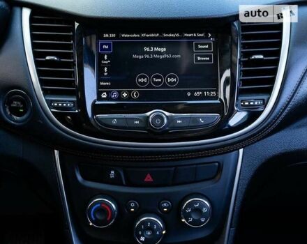 Белый Шевроле Trax, объемом двигателя 1.4 л и пробегом 113 тыс. км за 2300 $, фото 13 на Automoto.ua