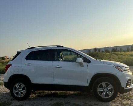 Білий Шевроле Trax, об'ємом двигуна 1.4 л та пробігом 87 тис. км за 13100 $, фото 2 на Automoto.ua