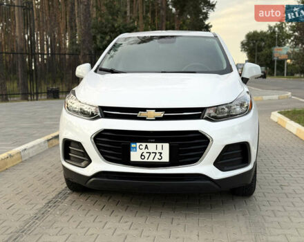 Білий Шевроле Trax, об'ємом двигуна 1.36 л та пробігом 132 тис. км за 11400 $, фото 2 на Automoto.ua