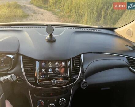 Білий Шевроле Trax, об'ємом двигуна 1.4 л та пробігом 87 тис. км за 13100 $, фото 8 на Automoto.ua
