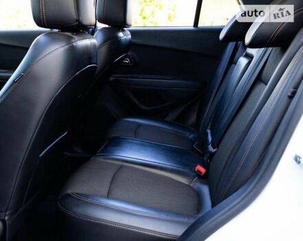 Белый Шевроле Trax, объемом двигателя 1.4 л и пробегом 113 тыс. км за 2300 $, фото 19 на Automoto.ua