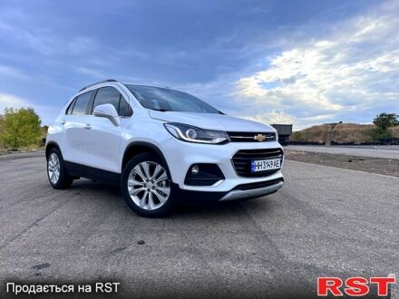 Белый Шевроле Trax, объемом двигателя 1.6 л и пробегом 102 тыс. км за 14500 $, фото 1 на Automoto.ua