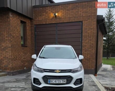 Белый Шевроле Trax, объемом двигателя 1.36 л и пробегом 83 тыс. км за 7900 $, фото 1 на Automoto.ua