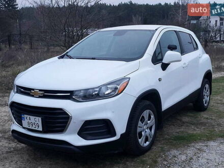 Білий Шевроле Trax, об'ємом двигуна 1.36 л та пробігом 62 тис. км за 12600 $, фото 1 на Automoto.ua