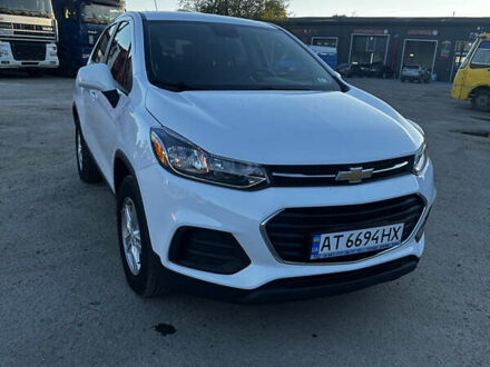 Белый Шевроле Trax, объемом двигателя 1.4 л и пробегом 125 тыс. км за 12400 $, фото 1 на Automoto.ua