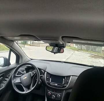 Чорний Шевроле Trax, об'ємом двигуна 1.36 л та пробігом 126 тис. км за 10600 $, фото 13 на Automoto.ua