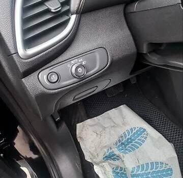 Чорний Шевроле Trax, об'ємом двигуна 1.36 л та пробігом 126 тис. км за 10600 $, фото 15 на Automoto.ua