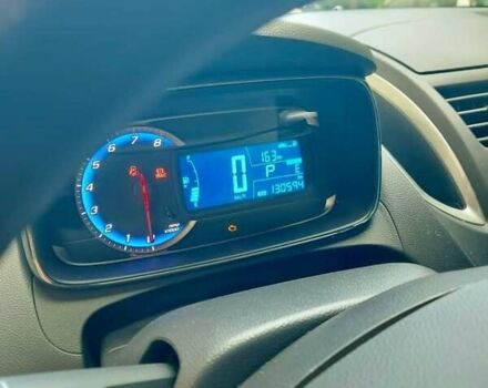 Чорний Шевроле Trax, об'ємом двигуна 1.4 л та пробігом 130 тис. км за 10000 $, фото 2 на Automoto.ua