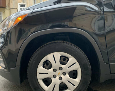 Чорний Шевроле Trax, об'ємом двигуна 1.36 л та пробігом 61 тис. км за 11700 $, фото 6 на Automoto.ua