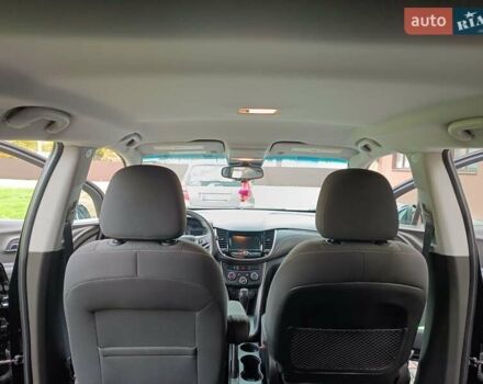 Черный Шевроле Trax, объемом двигателя 1.36 л и пробегом 81 тыс. км за 10950 $, фото 18 на Automoto.ua