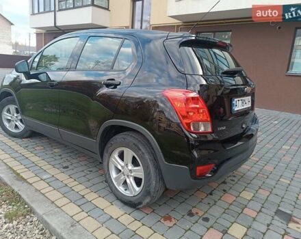 Черный Шевроле Trax, объемом двигателя 1.36 л и пробегом 81 тыс. км за 10950 $, фото 9 на Automoto.ua