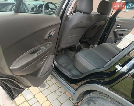 Черный Шевроле Trax, объемом двигателя 1.36 л и пробегом 81 тыс. км за 10950 $, фото 22 на Automoto.ua