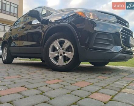 Черный Шевроле Trax, объемом двигателя 1.36 л и пробегом 81 тыс. км за 10950 $, фото 5 на Automoto.ua