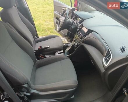 Черный Шевроле Trax, объемом двигателя 1.36 л и пробегом 81 тыс. км за 10950 $, фото 11 на Automoto.ua