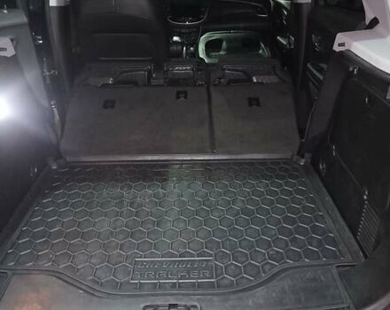 Черный Шевроле Trax, объемом двигателя 1.36 л и пробегом 69 тыс. км за 11600 $, фото 33 на Automoto.ua