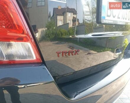 Черный Шевроле Trax, объемом двигателя 1.36 л и пробегом 69 тыс. км за 11600 $, фото 12 на Automoto.ua