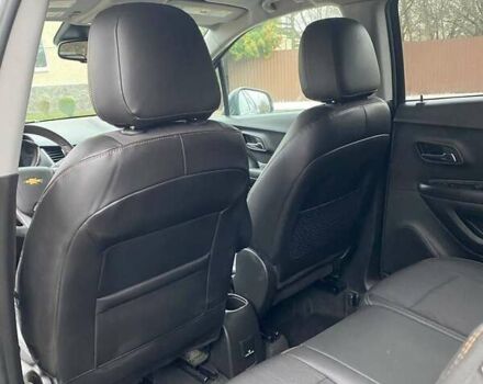 Черный Шевроле Trax, объемом двигателя 1.4 л и пробегом 68 тыс. км за 11950 $, фото 29 на Automoto.ua